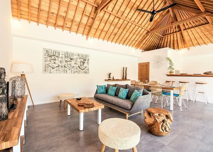 2br Private Pool In Oberoi, 5min To * Seminyak