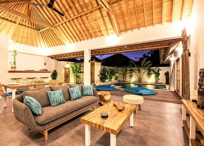 Villa 2br Private Pool In Oberoi, 5min To Seminyak
