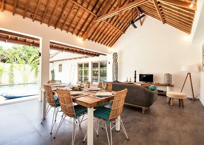 Villa 2br Private Pool In Oberoi, 5min To