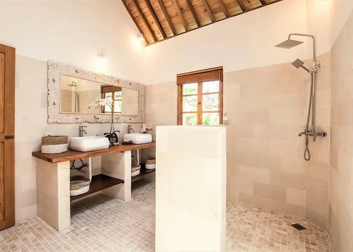 2br Private Pool In Oberoi, 5min To * Seminyak