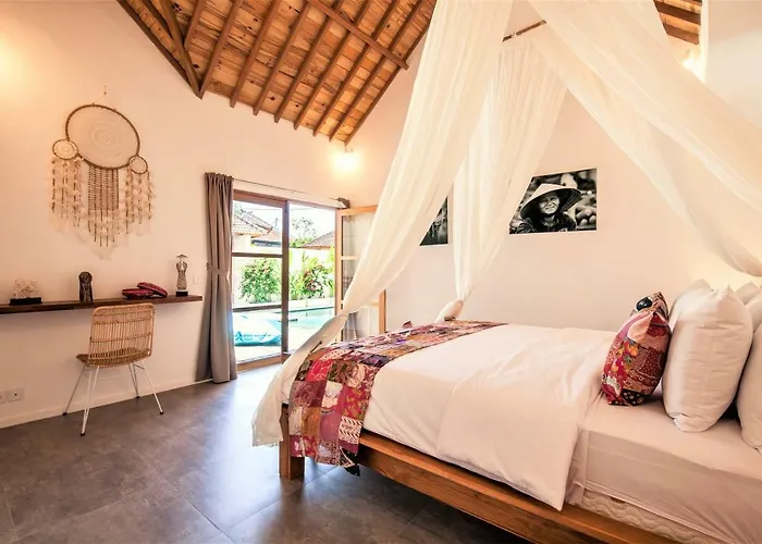 Villa 2br Private Pool In Oberoi, 5min To