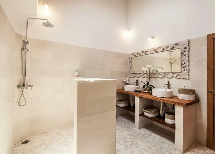 2br Private Pool In Oberoi, 5min To Villa *