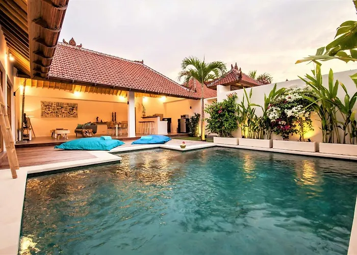 Villa 2br Private Pool In Oberoi, 5min To